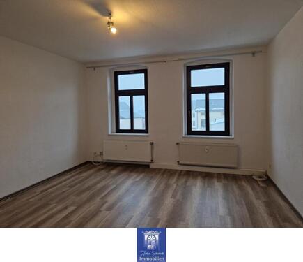 Foto - Großzügige 3-Zimmerwohnung mit Wohnküche und zwei Bädern in zentraler Lage!