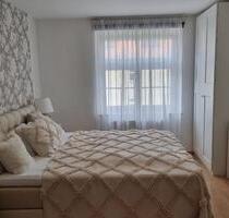 Attraktive 2,5 Zimmer-Wohnung mit Einbauküche und Loggia - Dresden Blasewitz