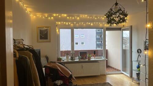 Foto - 1-Zimmer-Wohnung in Lengfeld + Balkon + Parkplatz + Keller