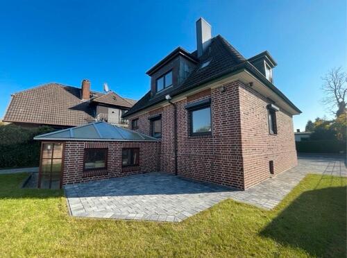 Foto - Einfamilienhaus in ruhiger Seitenstraße von Rellingen