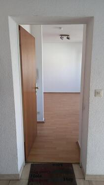 Foto - Schöne sanierte 1-Zi-Wohnung mit Balkon, Duschbad, Küche Langen