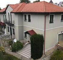 DOPPELHAUSHÄLFTE ZUM VERKAUF in Székesfehérvár - Freudenberg