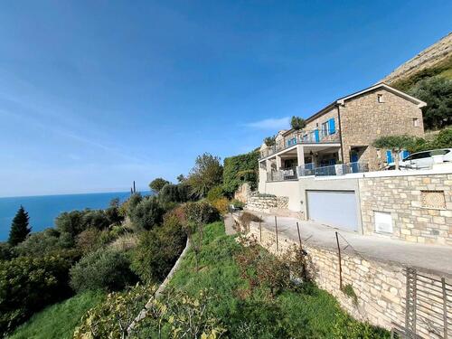 Foto - Villa Adria Montenegro mit Pool in Natur, bei Budva Petrovac
