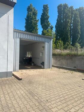 Foto - Gewerbe-Lagerfläche mit elektrischem Rolltor in Trebbin – 50 m²,