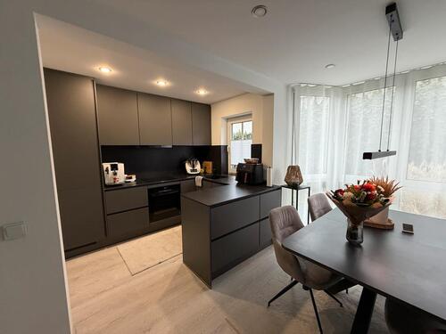 Foto - Kernsanierte 2 Zimmer Wohnung PROVISIONSFREI ohne Makler Hochheim