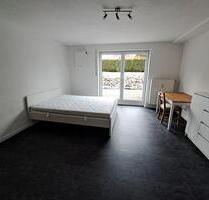 Möbliertes 1-Zimmerappartment mit Bad und Terrasse Berg RV