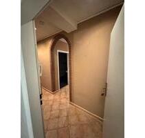 Gut geschnittene 2-Zimmer-Wohnung mit Balkon & Stellplatz - Grevenbroich Neuenhausen