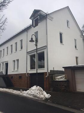 Foto - Zwei Mehrfamilienhäuser (7 Einheiten) im Zentrum von Hilchenbach