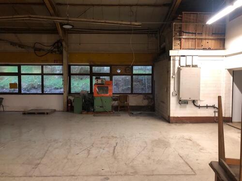 Foto - Halle Produktion Lager Stellplatz bis zu 300qm