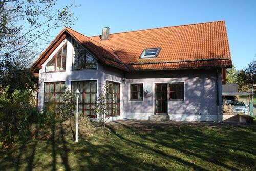 Foto - Großzügige 4-Raum Wohnung mit eigenem Garten in Zweifamilienhaus