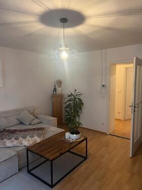 Foto - UNTERMIETE: 3-Zimmer Wohnung am Hohenzollernplatz (Jan-März)