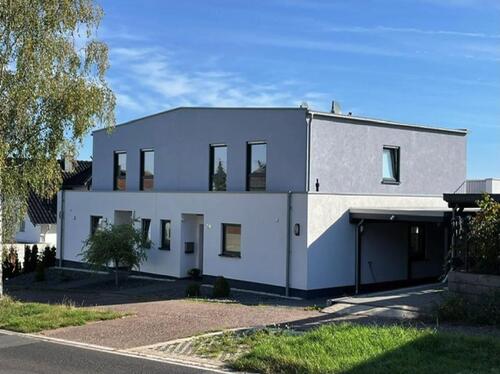 Foto - Mechernich-Kommern, 2 geräumige Doppelhaushälften mit Carport