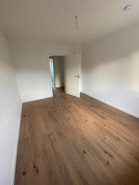 Foto - 2 12 Zimmer Wohnung auf Emst Renoviert