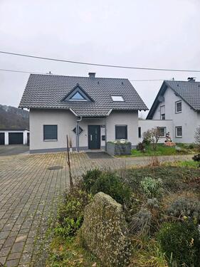 Foto - Neuwertiges Einfamilienhaus - 575.000,00&nbsp;EUR Kaufpreis, ca.&nbsp; 184,00&nbsp;m&sup2;