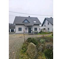 Neuwertiges Einfamilienhaus - 575.000,00 EUR Kaufpreis, ca.  184,00 m² in Ralingen (PLZ: 54310)