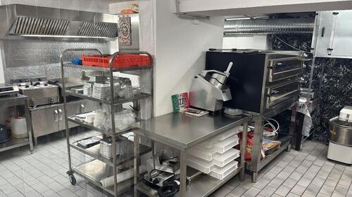 Foto - Gastronomie Küche ,Pizza Lieferdienst zu vermieten S.Mitte