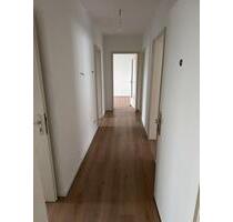 Wohnung in Hambach 3 Zimmer - 990,00&nbsp;EUR Kaltmiete, ca.&nbsp; 80,00&nbsp;m&sup2; in Neustadt an der Weinstraße (PLZ: 67435) Duttweiler