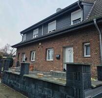 Einfamilienhaus zu verkaufen. - 385.000,00&nbsp;EUR Kaufpreis, ca.&nbsp; 100,00&nbsp;m&sup2; in Duisburg (PLZ: 47226) Rheinhausen