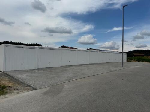Foto - Garagen zu vermieten - 99,00 EUR Miete,