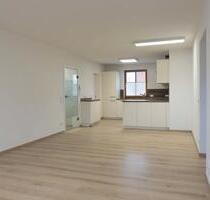 Moderne 3-Zimmer-Wohnung mit Balkon, Küche und TG (73qm) - Berngau