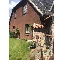 Ein-oder Zweifamilienhaus - 295.000,00&nbsp;EUR Kaufpreis, ca.&nbsp; 160,00&nbsp;m&sup2; in Börm (PLZ: 24863)