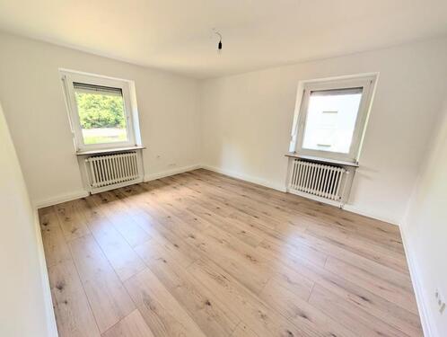 Foto - **Erdgeschoss, neues Bad und eigener Garten gewünscht? Den Traum können wir erfüllen!**