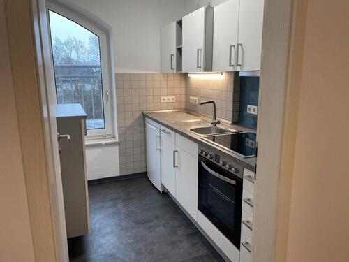 Foto - Helle 2,5 Zimmer Dachgeschosswohnung mit Tiefgaragenstellplatz