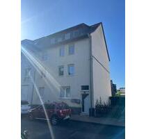 sonnige 4 Raumwohnung in ruhiger Lage mit Einbauküche und Ofen - Eisenach