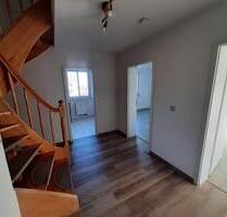 Schicke Maisonette Wohnung 3-Zimmer im Zentrum - Eisenhüttenstadt