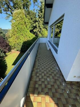 Foto - ruhige und hochwertige 4 ZKB Wohnung mit Balkon und Garage