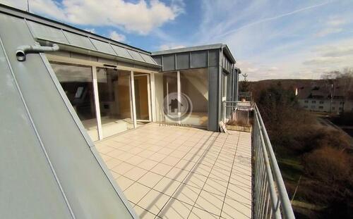 Foto - !!! ImmoPoint !!! TOP Aussicht - Lichtdurchflutet mit großer SÜD-Dachterrasse und EBK (IP 2 MD 59 DGR)