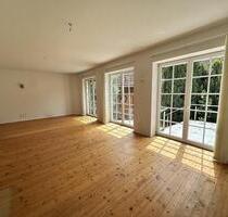 Kleines Haus mit Wintergarten, Terrasse, Garten & Stellplatz - Horb am Neckar