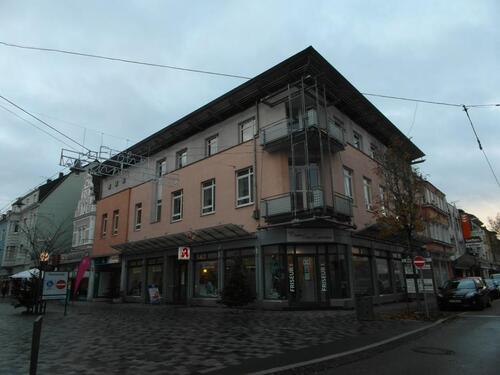 Foto - Ladenlokal Dillingen, Stummstraße (beste Lage) mit großer Schaufensterfront in Wohn- u. Geschäftshasus
