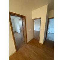 Helle 3,5-Zimmer-Dachgeschosswohnung mit ca. 80 m² in Gelsenkirchen-Bismarck – ab sofort bezugsfrei