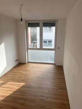 Foto - Renovierte Wohnung, 3-Zimmer, ca.59qm, 1.OG, Belmer Str.