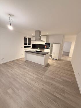 Foto - 94 qm 4 Zimmer Küche Bad Keller Garage möglich Zentrum