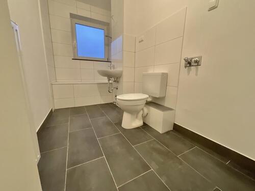 Foto - Komplett sanierte 4-Zimmer-Wohnung mit Balkon in Aurich-Sandhorst!