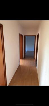 Foto - 3 Zimmer-Wohnung mit Balkon und Stellplatz zu vermieten