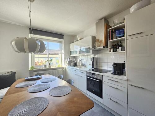 Foto - Ruhige 2 Zimmer mit Balkon und Teilmöblierung