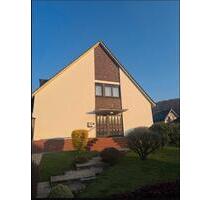 Sanierte Erdgeschosswohnung - 1.970,00&nbsp;EUR Kaltmiete, ca.&nbsp; 100,00&nbsp;m&sup2; in Lohmar (PLZ: 53797)