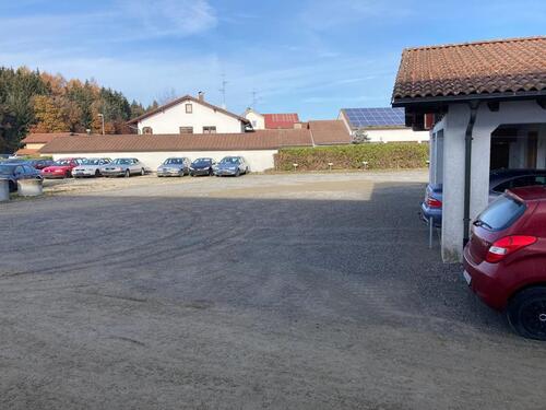 Foto - Parkplätze für Wohnwagen , Wohnmobile , Anhänger , Autos zu verm