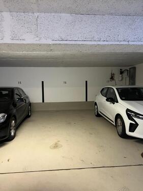 Foto - Tiefgarage - 90,00 EUR Miete,