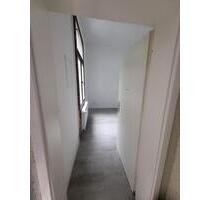 Gemütliche 1-Zimmer-Wohnung mit hoher Decke in Wuppertal-Elberfeld Gemütliche 1-Zimmer-Wohnung mit hoher Decke in Wuppertal-Elberfeld