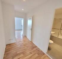 Helle 4-Raumwohnung mit EBK - 465,00&nbsp;EUR Kaltmiete, ca.&nbsp; 60,00&nbsp;m&sup2; in Halle (Saale) (PLZ: 06132) Silberhöhe