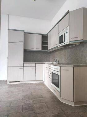 Foto - Große 2-Raum-Wohnung mit EBK - 370,00&nbsp;EUR Kaltmiete, ca.&nbsp; 72,00&nbsp;m&sup2;