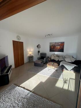 Foto - Großzügige Wohnung mit Balkon (stadtnah)