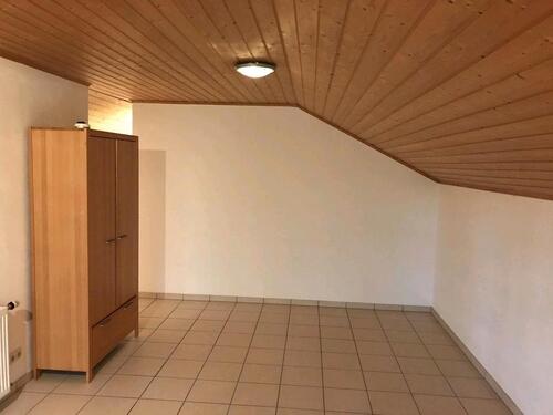 Foto - 1 Zimmer Dachgeschoßwohnung zur Miete in Rotthalmünster