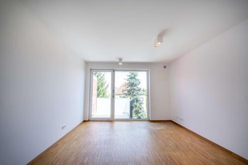 Foto - Modernes Apartment mit Balkon für Studenten, Berufspendler und Senioren