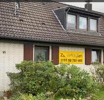 Charmante Doppelhaushälfte mit großem Garten und Werkstatt - Krefeld Benrad