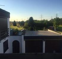 Mehrfamilienhaus und zusätzlichem Baugrundstück in H.-Stotzheim - Hürth